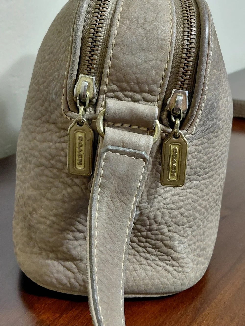 Coach Vintage Sonoma Double Zip Shoulder Bag, Style number 4941. - Picture 4 of 11